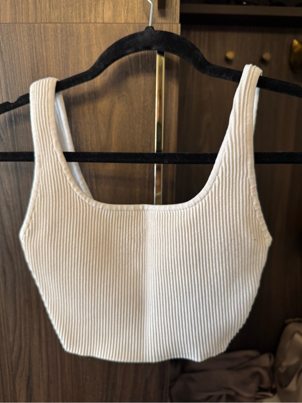 Aritzia White Ribbed Scoop Cropped Tank